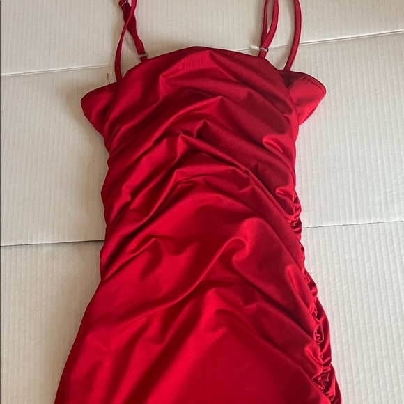 Sleek Red Ruched Spaghetti-Strap Mini Dress - Picture 2 of 3